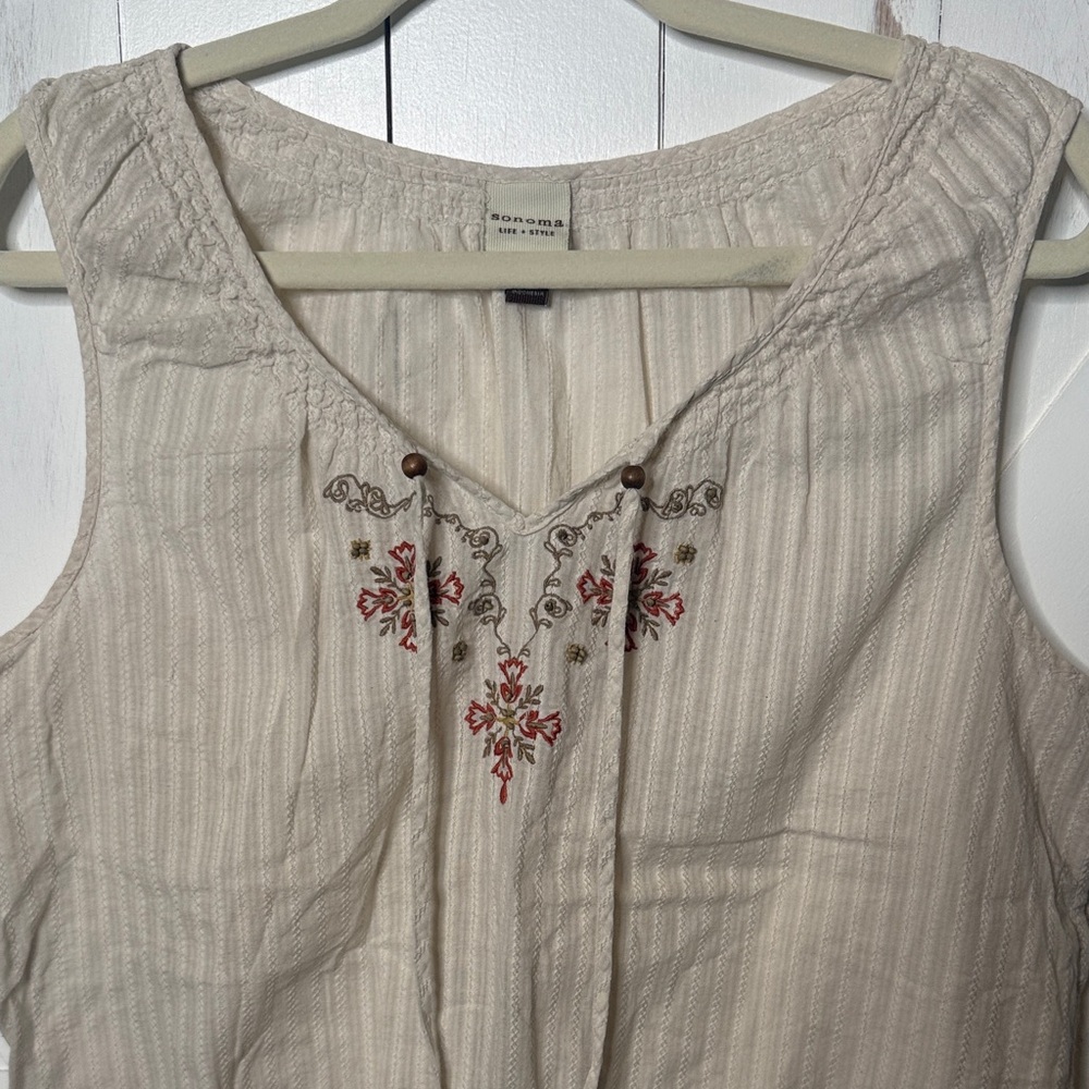 Embroidered Cream Peplum Sleeveless Tank Top - Picture 2 of 8